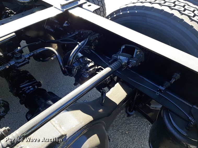 image for item OA9179 2018 International LT625  semi truck