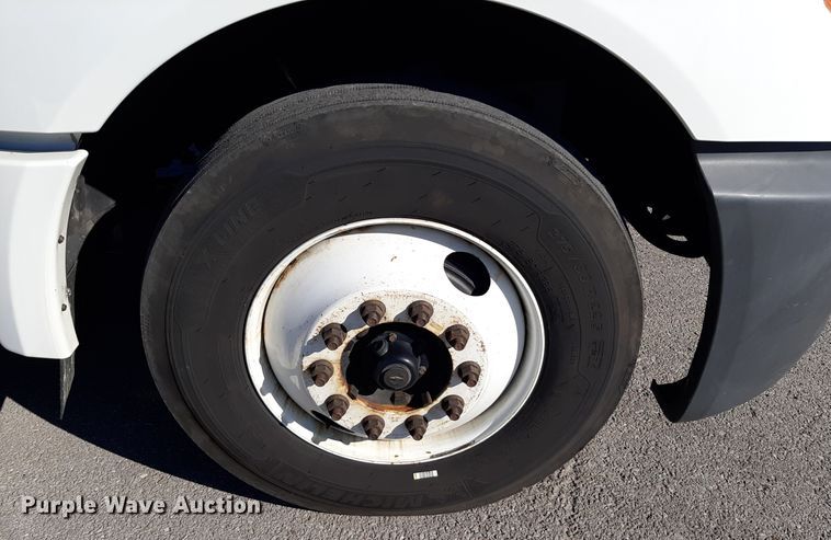 image for item OA9179 2018 International LT625  semi truck