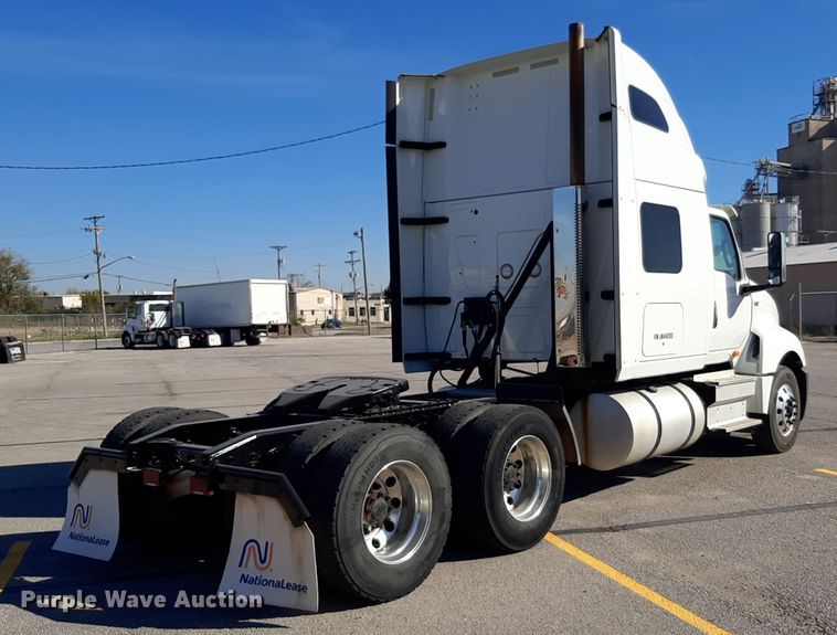 image for item OA9180 2018 International LT625  semi truck