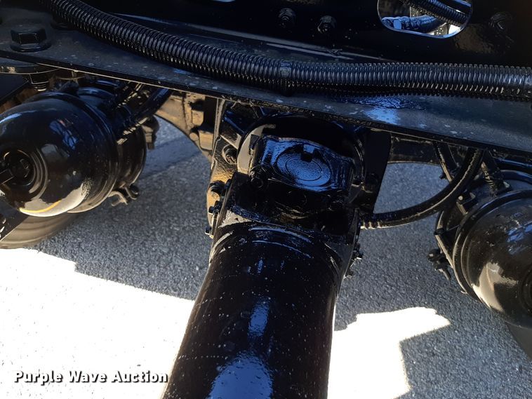 image for item OA9180 2018 International LT625  semi truck