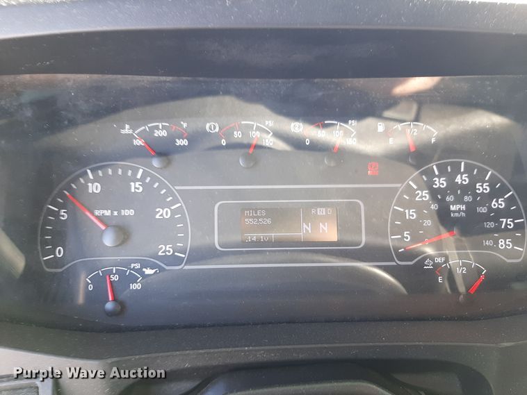 image for item OA9180 2018 International LT625  semi truck