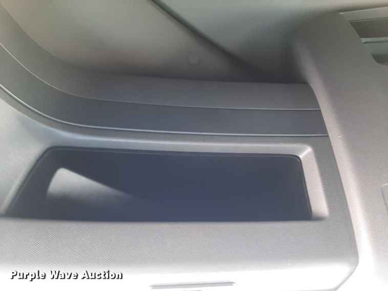 image for item OA9180 2018 International LT625  semi truck