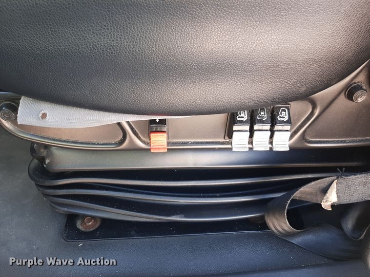 image for item OA9180 2018 International LT625  semi truck