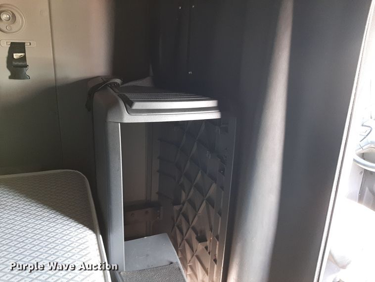 image for item OA9180 2018 International LT625  semi truck