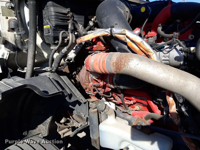 image for item OA9180 2018 International LT625  semi truck