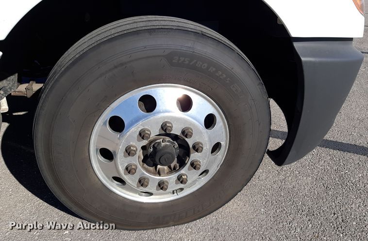 image for item OA9180 2018 International LT625  semi truck