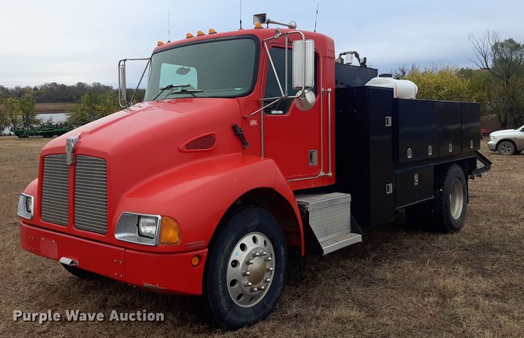 image for item OF9572 1997 Kenworth T300  utility / service truck