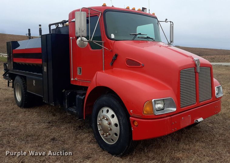 image for item OF9572 1997 Kenworth T300  utility / service truck