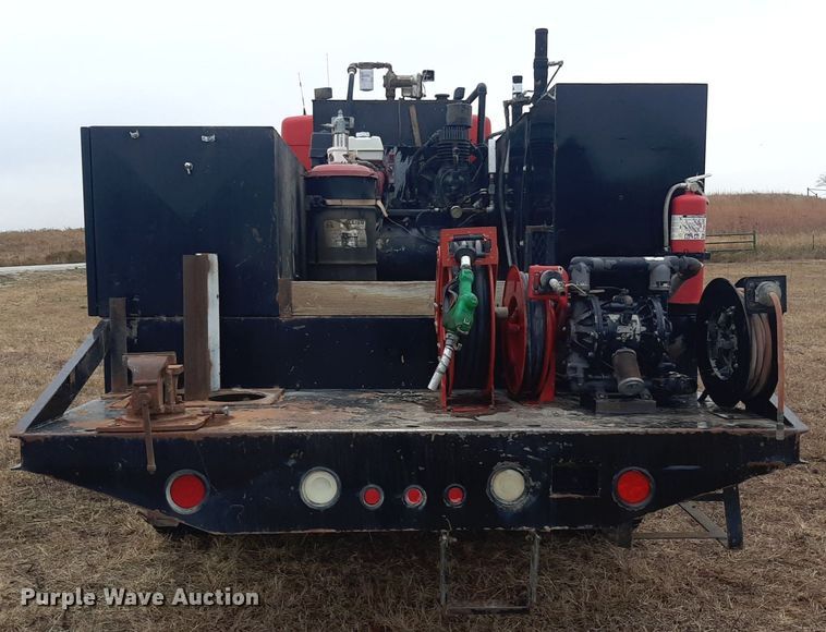 image for item OF9572 1997 Kenworth T300  utility / service truck