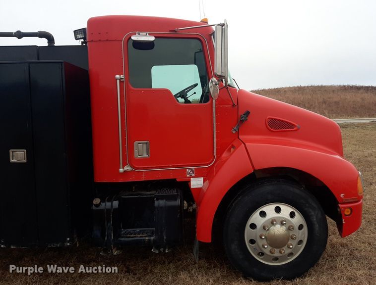 image for item OF9572 1997 Kenworth T300  utility / service truck