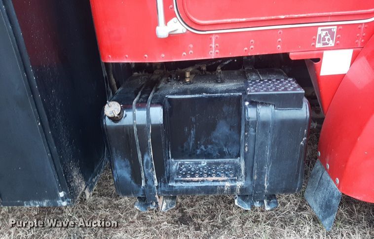 image for item OF9572 1997 Kenworth T300  utility / service truck