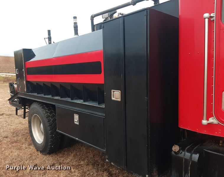 image for item OF9572 1997 Kenworth T300  utility / service truck