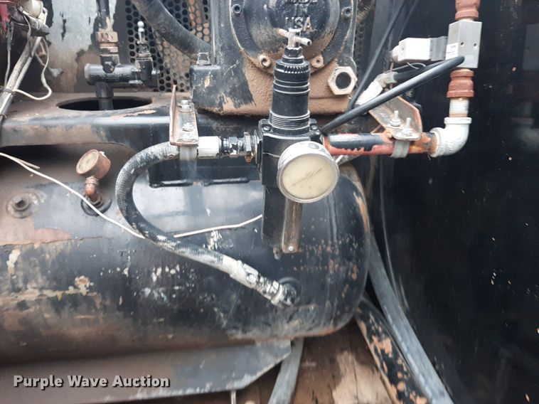 image for item OF9572 1997 Kenworth T300  utility / service truck