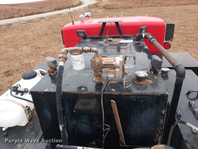 image for item OF9572 1997 Kenworth T300  utility / service truck