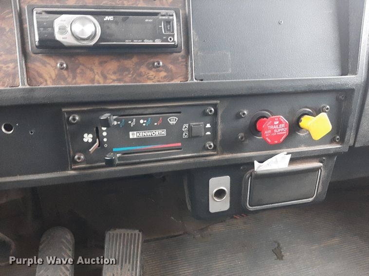 image for item OF9572 1997 Kenworth T300  utility / service truck