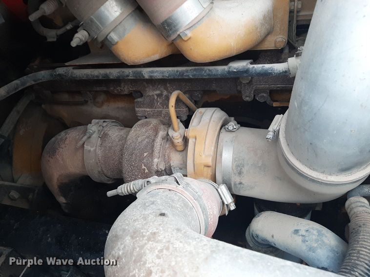 image for item OF9572 1997 Kenworth T300  utility / service truck