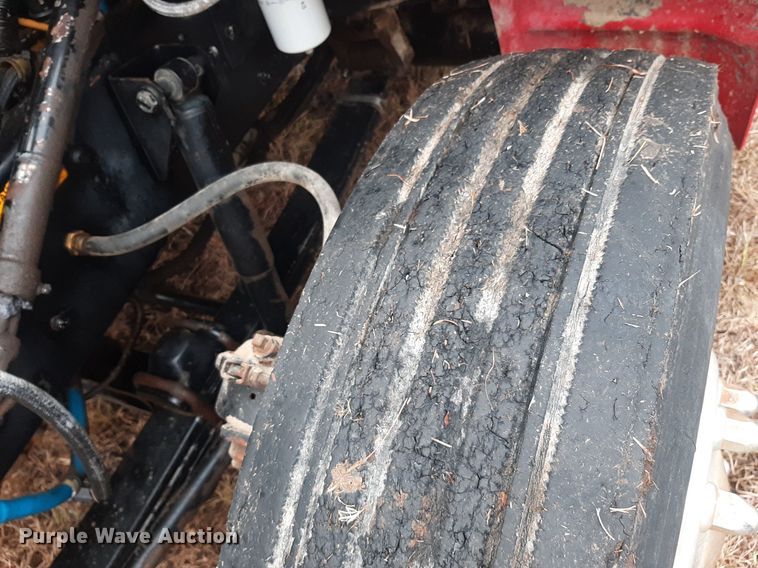 image for item OF9572 1997 Kenworth T300  utility / service truck