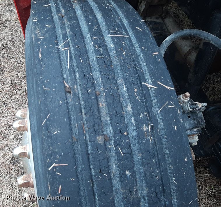 image for item OF9572 1997 Kenworth T300  utility / service truck