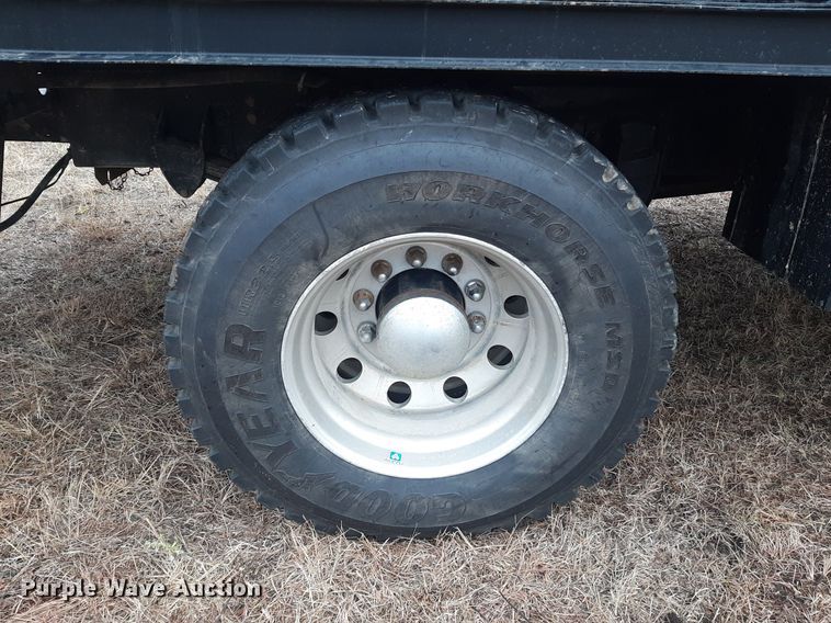 image for item OF9572 1997 Kenworth T300  utility / service truck