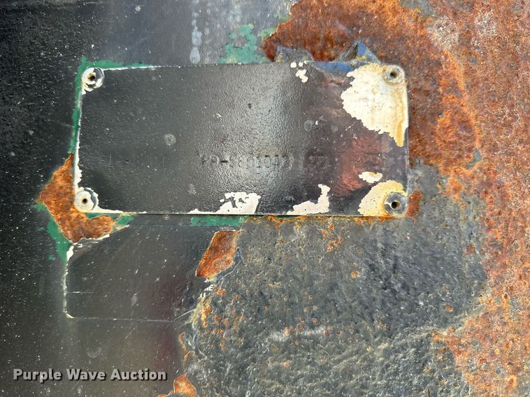 image for item OK9096 2006 Peterbilt 335  refuse truck