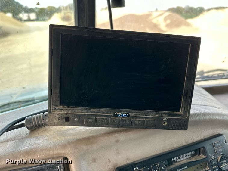 image for item OK9096 2006 Peterbilt 335  refuse truck