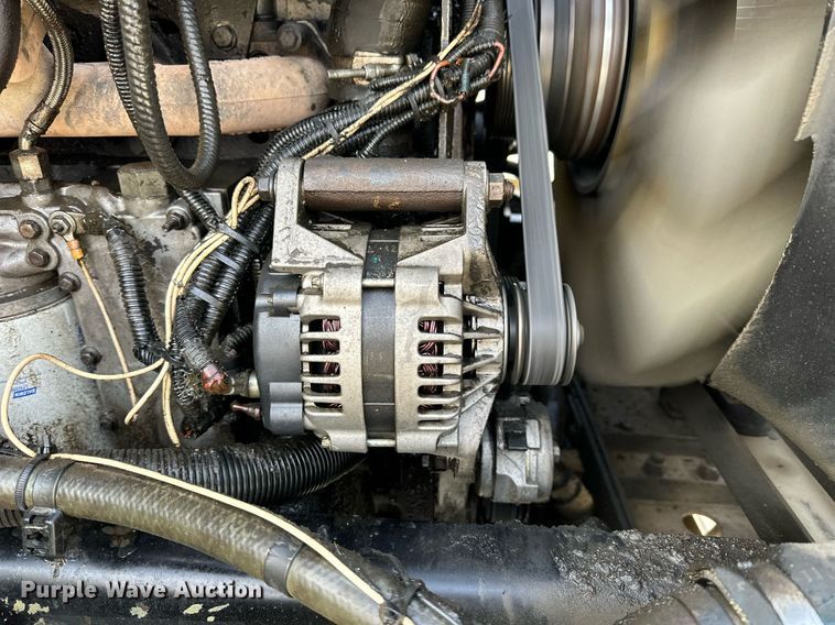 image for item OK9096 2006 Peterbilt 335  refuse truck