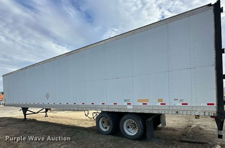 image for item OK9144 2001 Hyundai VI2530152JSA  dry van trailer