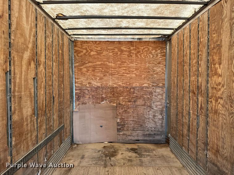 image for item OK9144 2001 Hyundai VI2530152JSA  dry van trailer