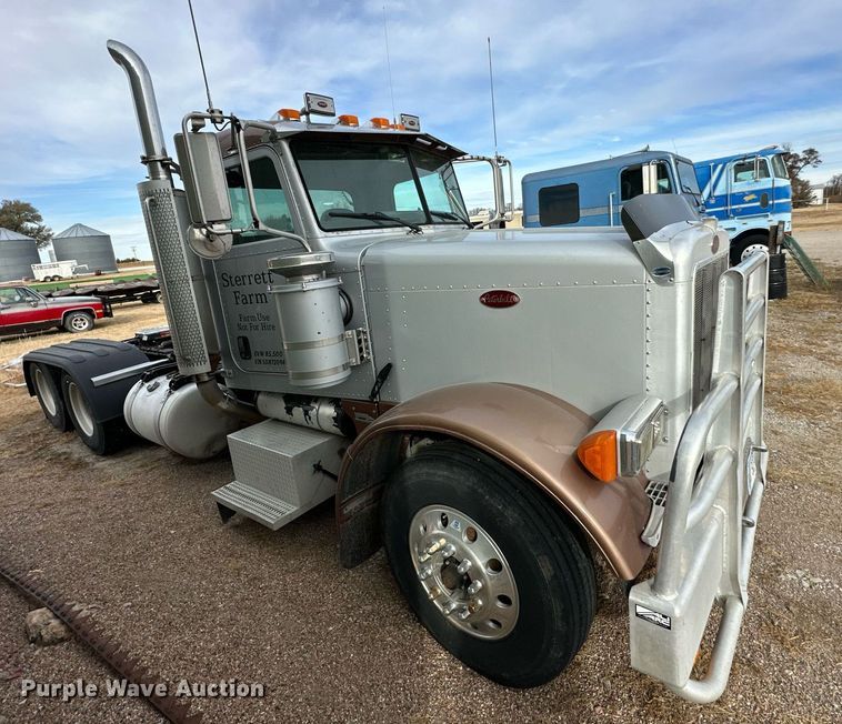 image for item OK9154 2005 Peterbilt 379  semi truck