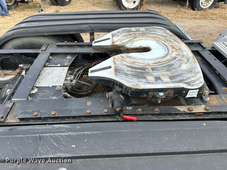 image for item OK9154 2005 Peterbilt 379  semi truck