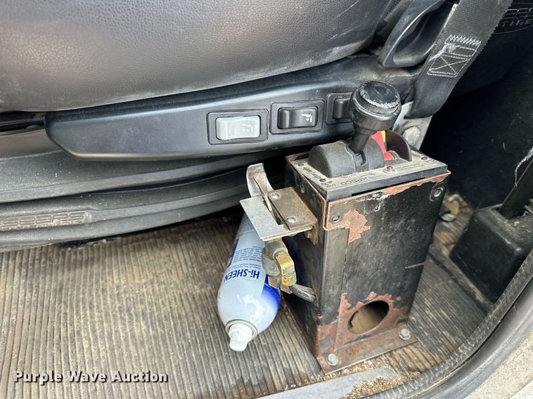 image for item OK9154 2005 Peterbilt 379  semi truck