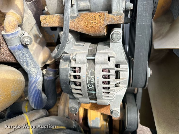 image for item OK9154 2005 Peterbilt 379  semi truck