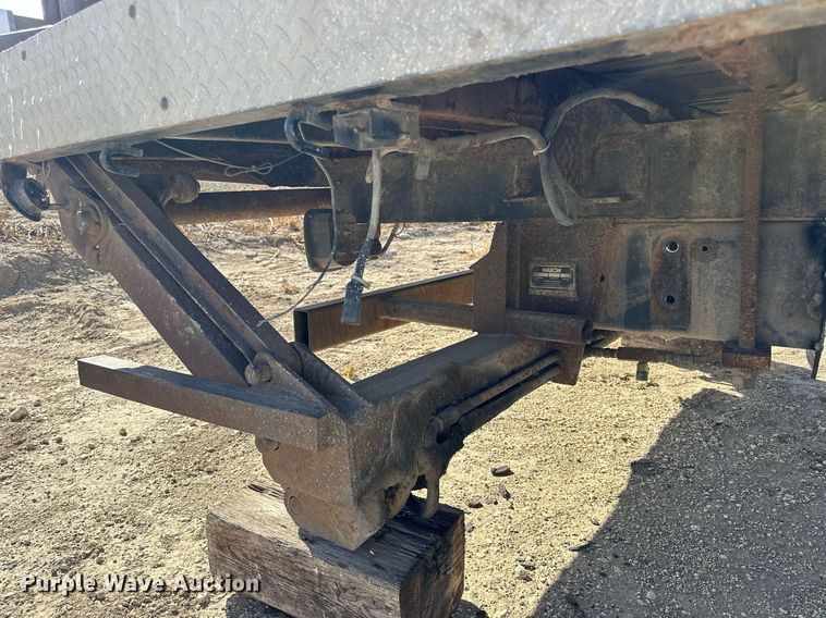 image for item OK9179 Flat bed with Lift