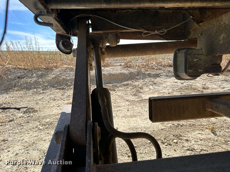 image for item OK9179 Flat bed with Lift