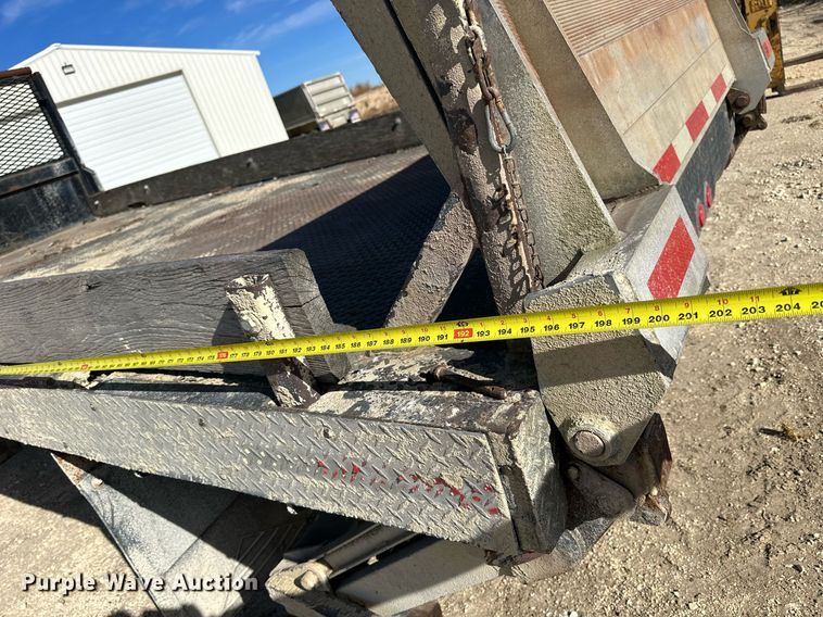 image for item OK9179 Flat bed with Lift