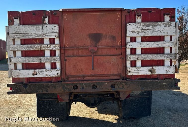 image for item OK9181 1969 Ford F600  grain truck
