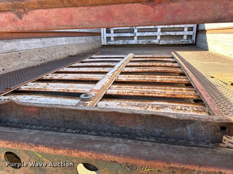 image for item OK9181 1969 Ford F600  grain truck