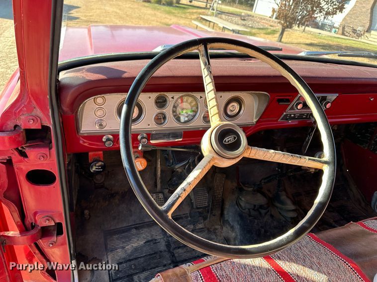 image for item OK9181 1969 Ford F600  grain truck