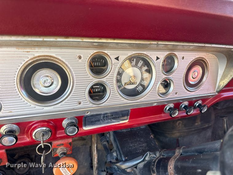 image for item OK9181 1969 Ford F600  grain truck