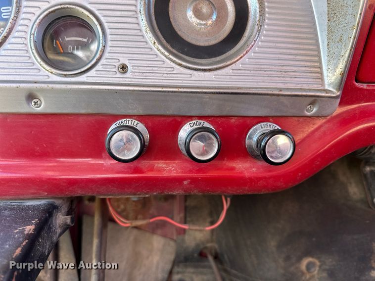 image for item OK9181 1969 Ford F600  grain truck