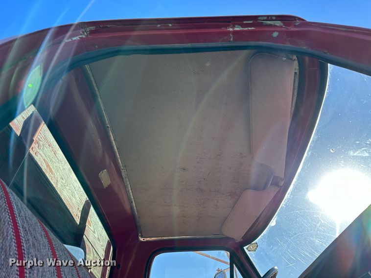 image for item OK9181 1969 Ford F600  grain truck