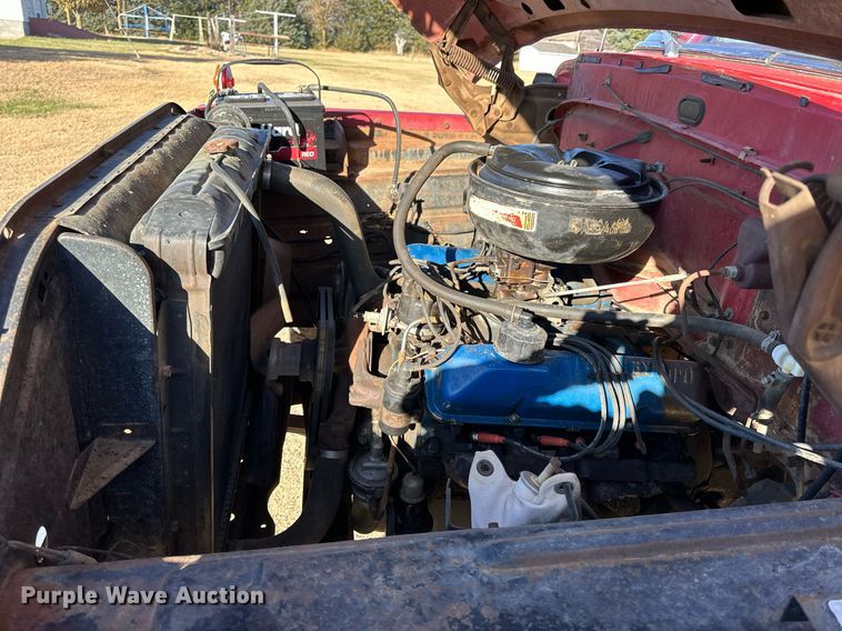 image for item OK9181 1969 Ford F600  grain truck