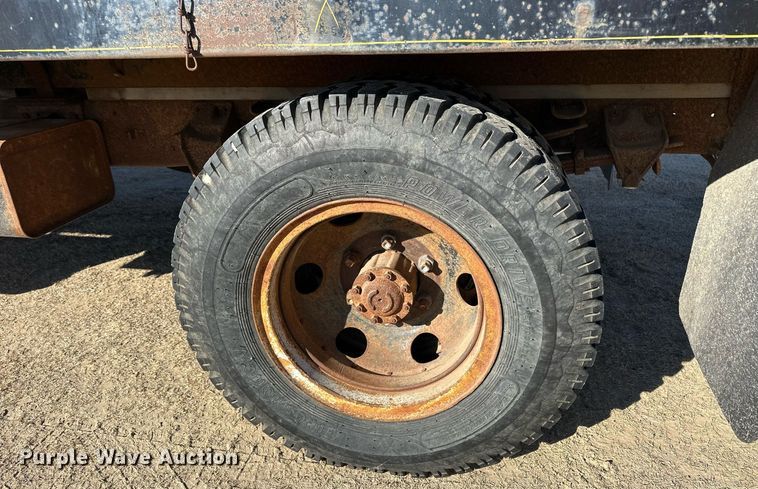 image for item OK9181 1969 Ford F600  grain truck