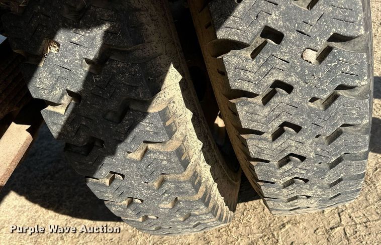 image for item OK9181 1969 Ford F600  grain truck