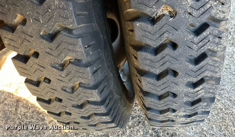 image for item OK9181 1969 Ford F600  grain truck