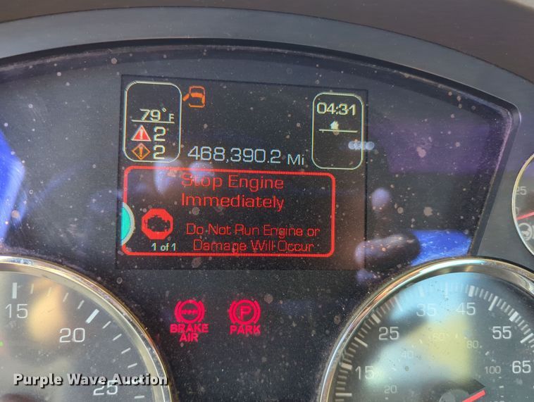 image for item OL9122 2015 Kenworth T680  semi truck