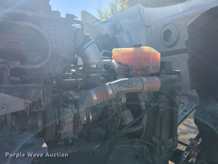 image for item OL9122 2015 Kenworth T680  semi truck