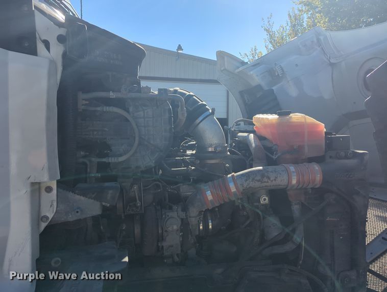 image for item OL9122 2015 Kenworth T680  semi truck