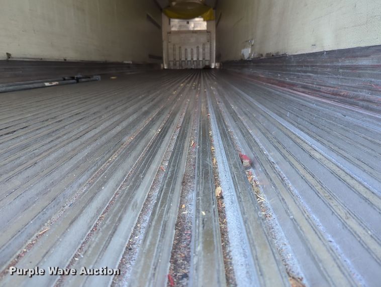 image for item OL9126 2008 Utility  refrigerated van trailer