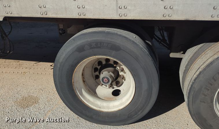 image for item OL9126 2008 Utility  refrigerated van trailer